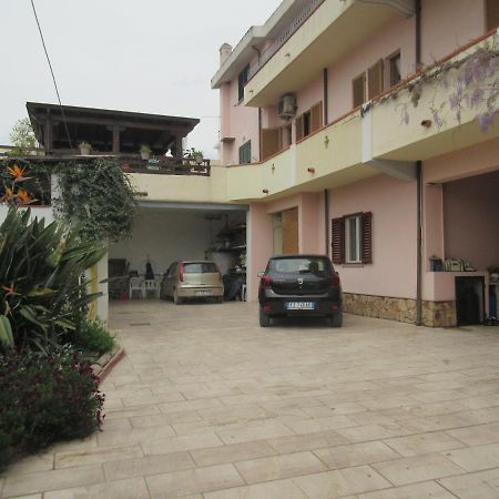 אורוסיי Su Pasu B&B מראה חיצוני תמונה